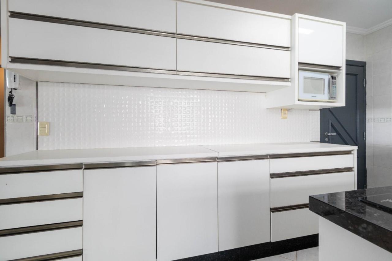 Praia, Shopping E Lar Apartamento