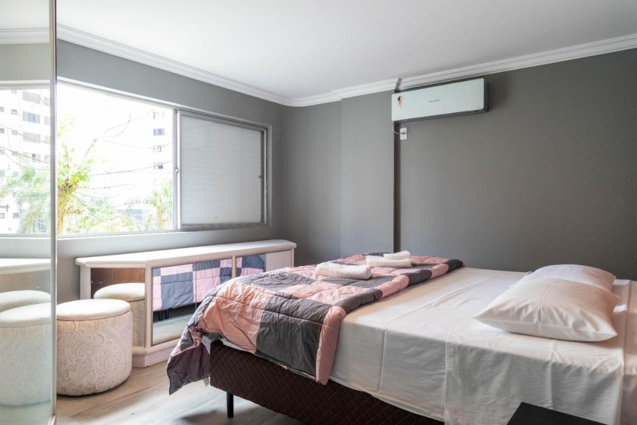 Praia, Shopping E Lar Apartamento